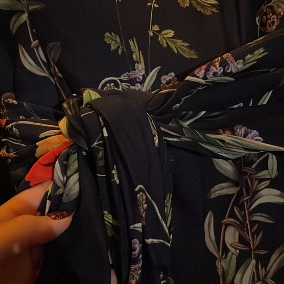 Amour Vert Silk Dress Anouk Sleeveless Dress - Picture 3 of 7